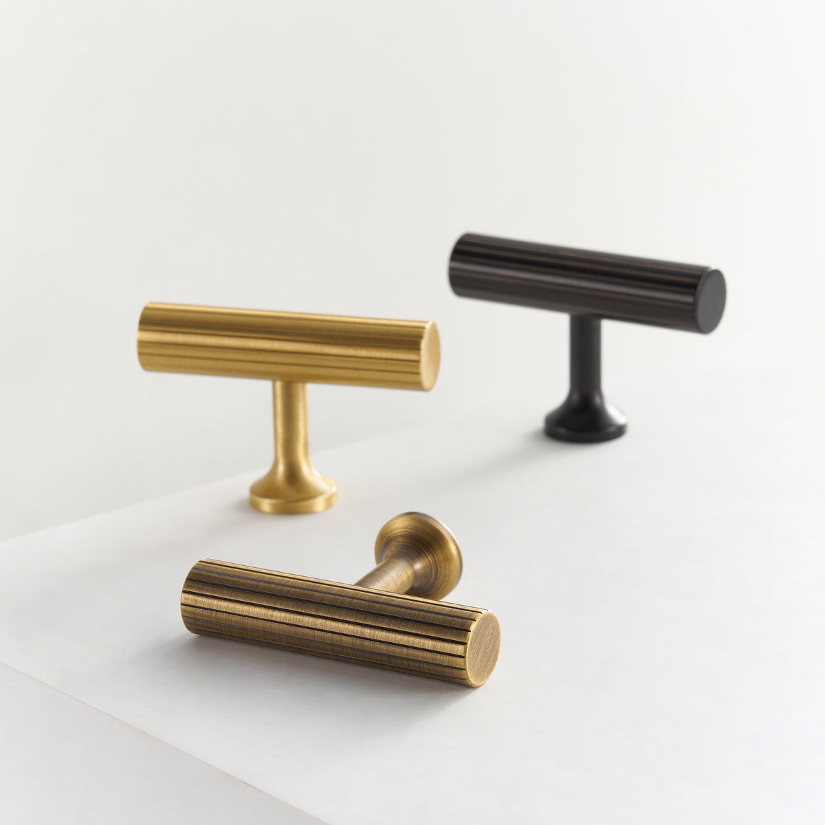 Linear Brass Handl